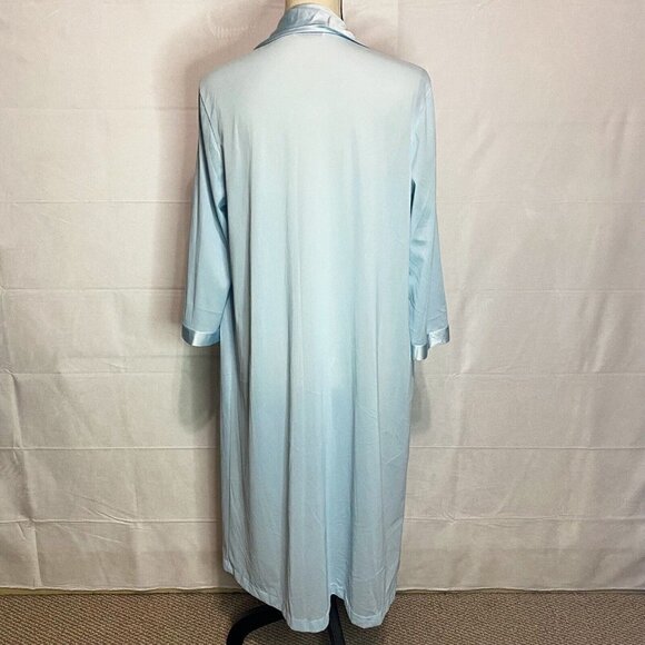 Vintage Vanity Fair Light Blue Robe Embroidered Button Down Nylon Plus Sz Medium - Picture 6 of 7
